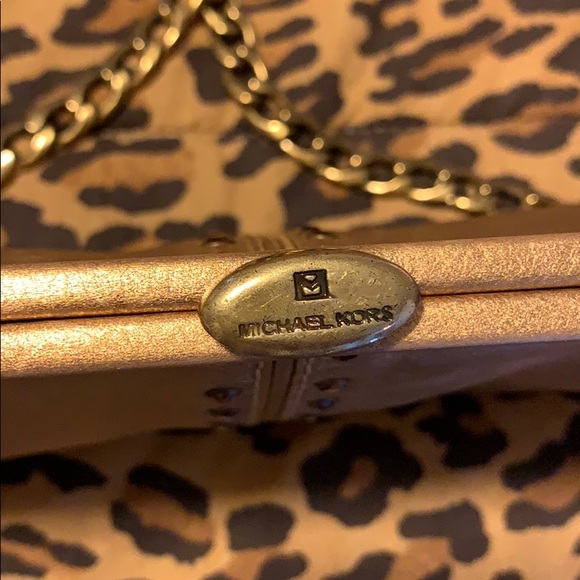 Michael Kors clutch - Picture 6 of 7